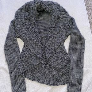 BCBG knitted cardigan